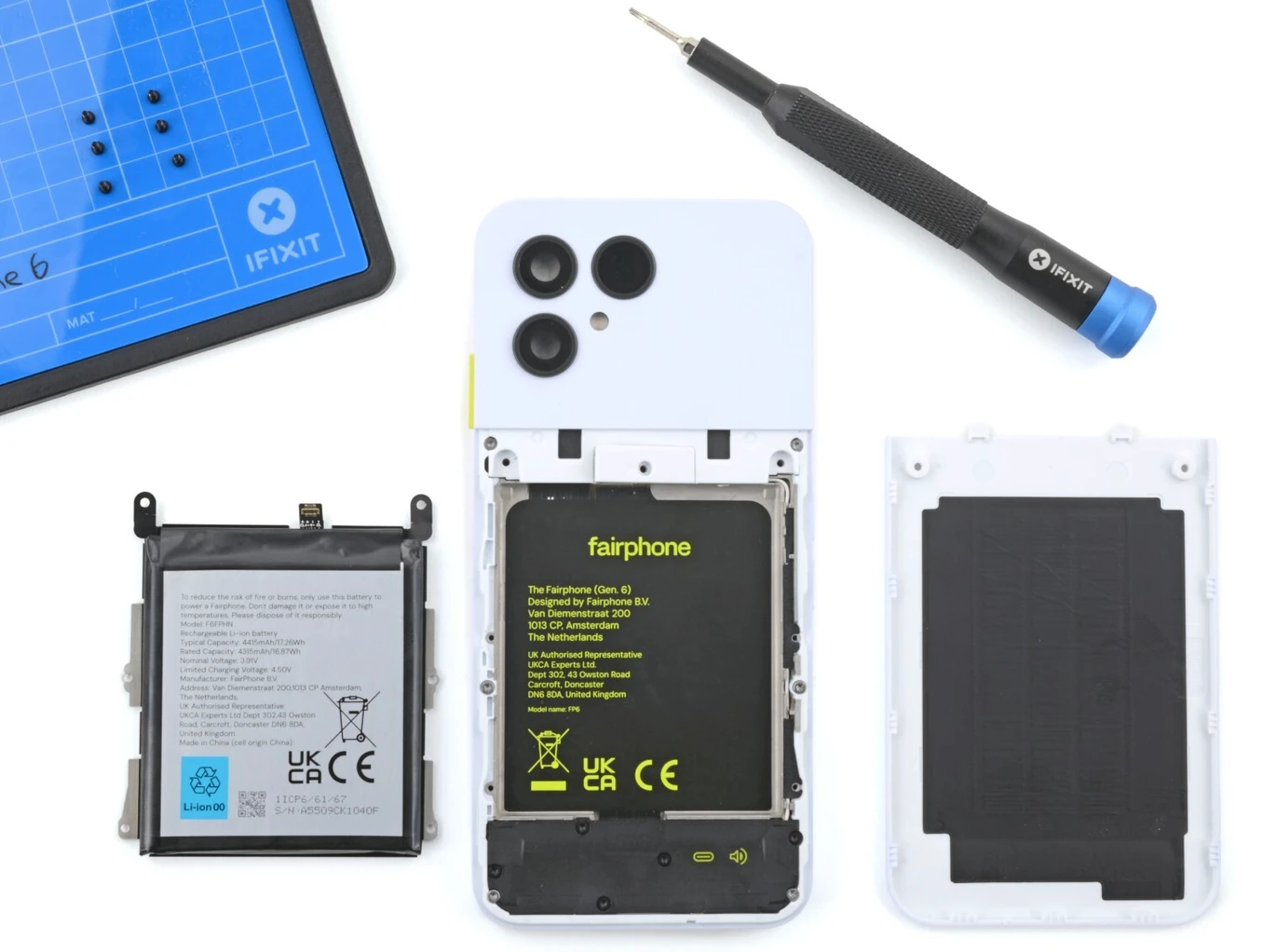 Individual replaceable Fairphone modules laid out